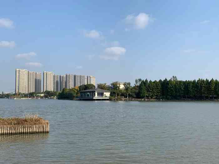 小石湖-"中秋放假,陪家里的老人和孩子来的,感觉很."-大众点评移动版