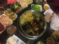 -邓莽子老火锅(中兴路总店)
