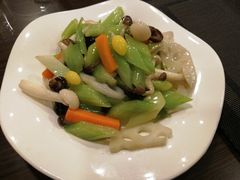 -七菜馆·东北菜·蒸饺(文体路店)