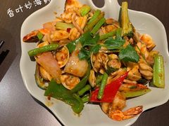 香叶炒海鲜-大头虾越式风味餐厅(光明广场店)