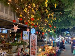 -周日夜市
