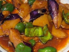 -山河屯铁锅炖·非遗东北菜(南山店)
