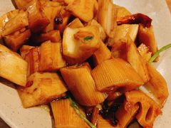 -亮亮面馆(经六路店)