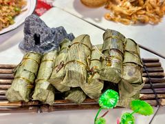 -刘姐啤酒鱼民族演艺餐厅(西街总店)