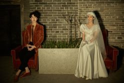 -二十一世纪婚纱摄影(省府前街店)