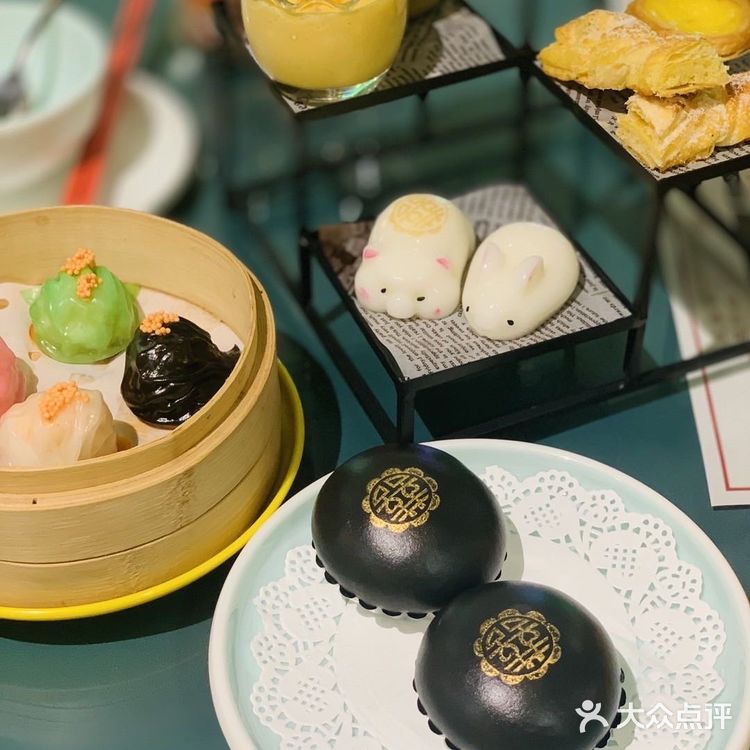 乳鸽:一定要趁热吃,咬下去真是丝滑鲜美