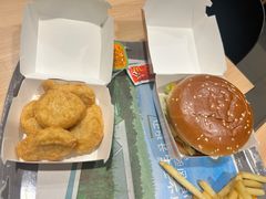 -麦当劳(松江南乐得来速店)
