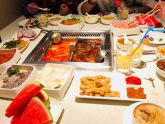 -海底捞火锅鲜切牛肉主题店(长寿路店)