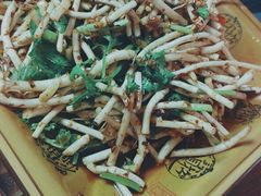 -苗湘食府(十年店)