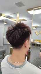 -即型男士理发工作室