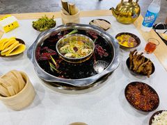 -正贰捌经重庆老火锅(建设路店)