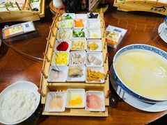 -香麒园·过桥米线·南湖雅宴
