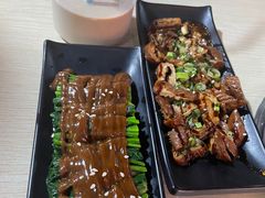 芝麻酱菠菜-张妈台式锅烧(深大店)