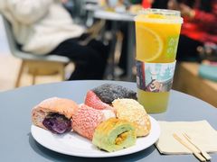 -奈雪的茶(亨特国际广场店)