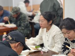 -食里香自助快餐(香槟小镇店)