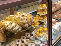 扁桃仁黑巧多纳圈-多乐之日(颐堤港店)