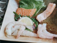 -万岛日本料理铁板烧(万泰国际店)