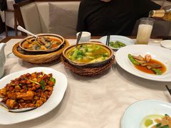 -满江红四季餐厅 · 国家五钻级酒家(新纪元大酒店店)