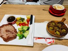 -必胜客(新中纬店)