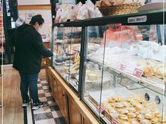 面包甜点陈列柜-味多美(民星路店)