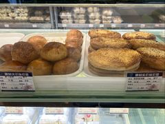 -白玉兰食品(中山公园龙之梦店)