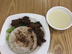 牛腩饭-禧座港式餐厅(星河店)