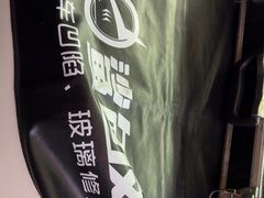 -鲨鱼皮汽车凹陷玻璃修复(静安店)