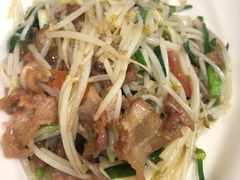 豆芽炒三层肉-江天饭店(石鼓白鸭汤)