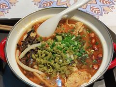 -丽丽三鲜螺蛳粉(田林路店)