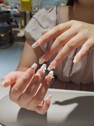 -丽心自助美甲美睫