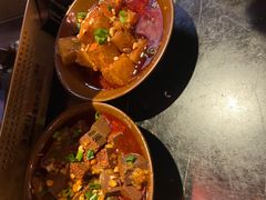 -巴四老城区炭火蛙锅(张江店)