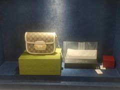 -聚云奢二手奢侈品黄金手表包包回收·中古店(上海店)