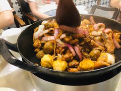 -胡须佬鸡煲四季火锅店(石厦西村直营店)