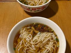 -矮子粉店1985·长沙米粉(湘春路店)