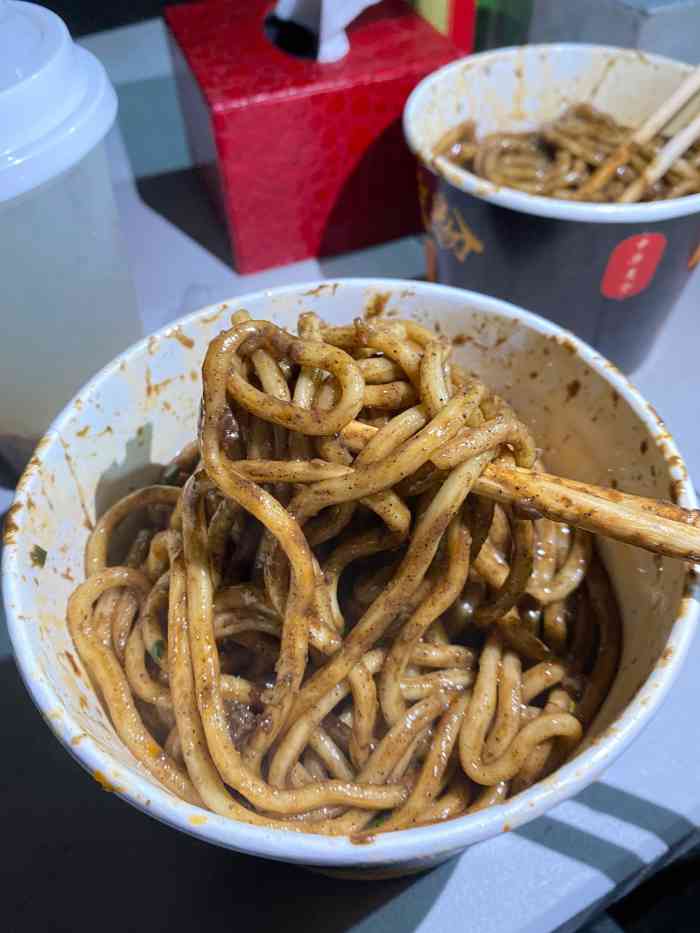 熊腊生热干面馆(宝丰店)-"虽然最爱豆皮,但是武汉最多的还是热干面,.