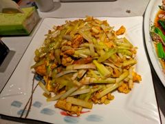 -百丰园海鲜烧烤农家菜(威·至海港湾店)