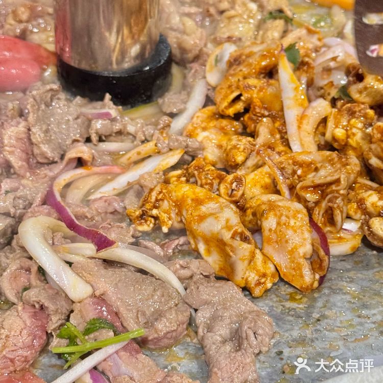 哈尔滨这烤肉店！！真让我开了眼了！