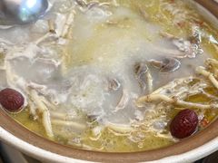-土连锅·现熬养生汤锅(梁家巷店)