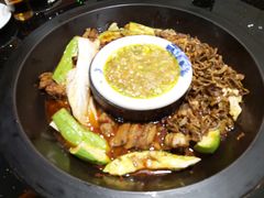 -粘豆包铁锅炖二部(温泉街店)