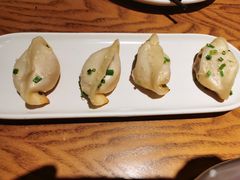 苏小柳鲜肉锅贴-苏小柳手工点心(人民广场分院)