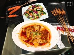 -蓝尊量贩(黄河路店)