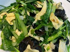 -鑫渔港海鲜本地菜·山海关浑锅(东戴河店)