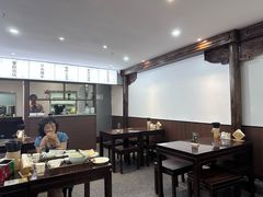 -蟹上黄·蟹黄面·江南糖水(人民广场店)