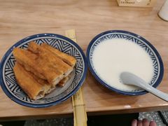 -正南齐北·老街糯米团(洪崖洞店)