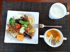 -三亚湾海居铂尔曼度假酒店