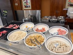 -元一希尔顿酒店·鲜切牛肉火锅禅自助餐厅