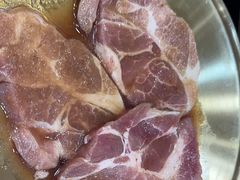 -臻牛烤肉