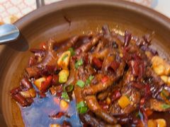 -阿瓦山寨·湘菜现炒·剁椒鱼头王(咸阳总店)