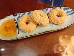 炸虾饼配泰国梅子酱-帕蓝·暹罗料理(大学路店)