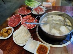 -黑山牛肉汤火锅(花城汇店)